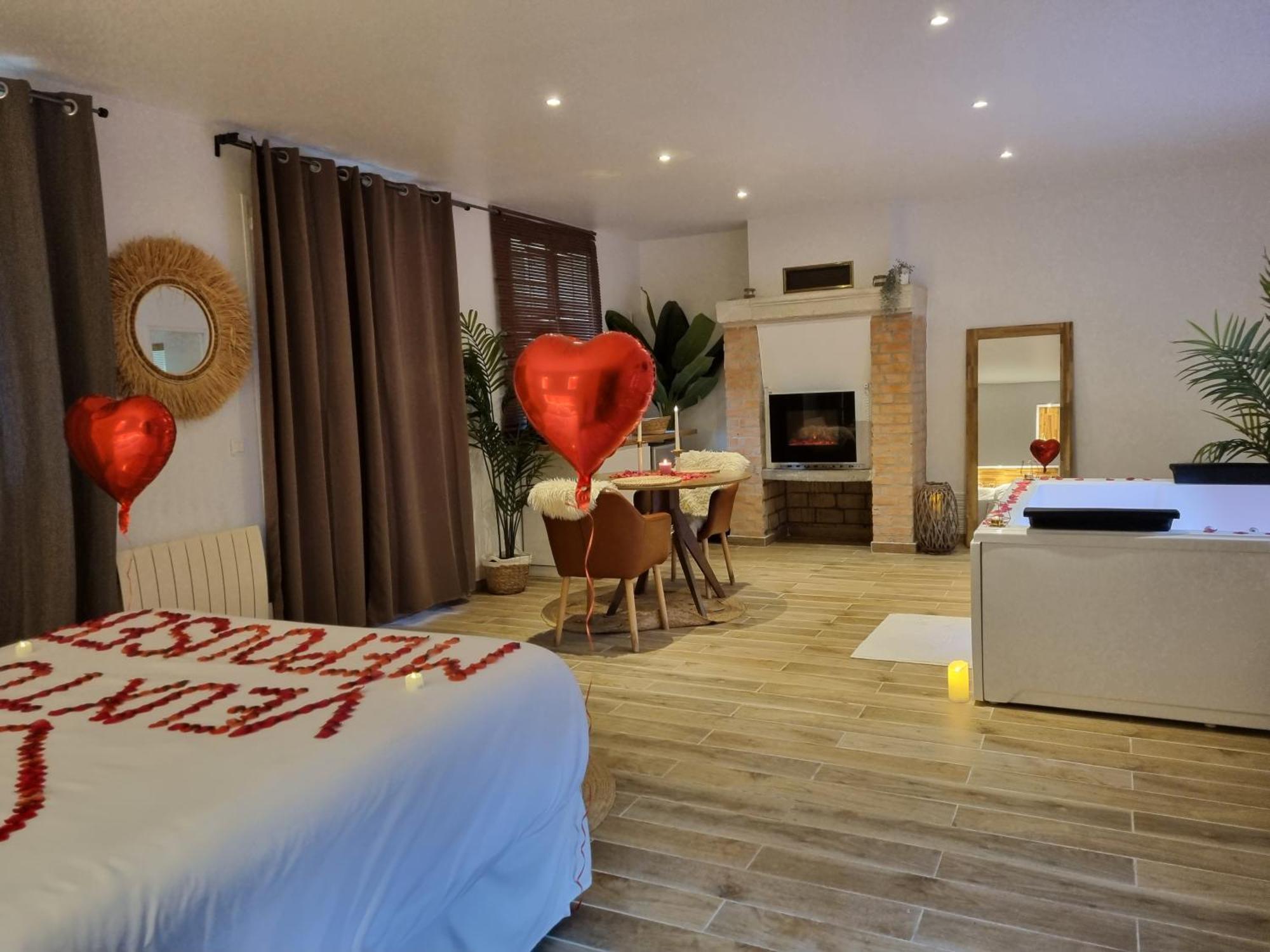 Suite De Charme Avec Jacuzzi Et Jardin Privatif Paris Au Calme Saint-Prix (Val d'Oise) المظهر الخارجي الصورة