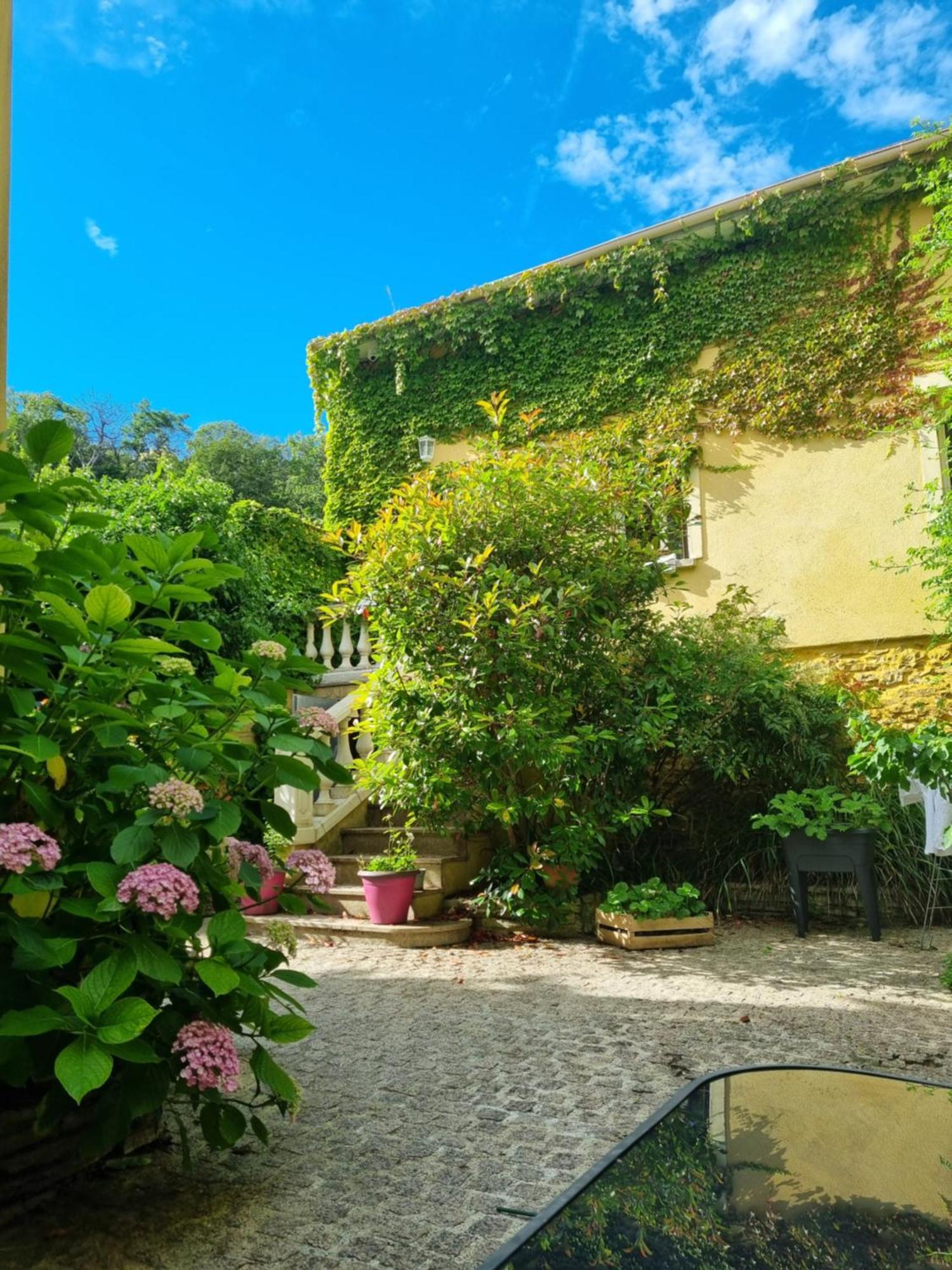 Suite De Charme Avec Jacuzzi Et Jardin Privatif Paris Au Calme Saint-Prix (Val d'Oise) المظهر الخارجي الصورة