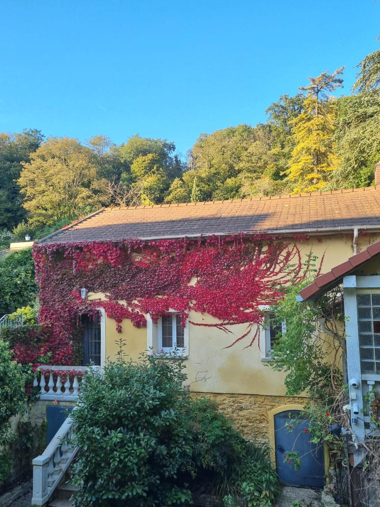 Suite De Charme Avec Jacuzzi Et Jardin Privatif Paris Au Calme Saint-Prix (Val d'Oise) المظهر الخارجي الصورة