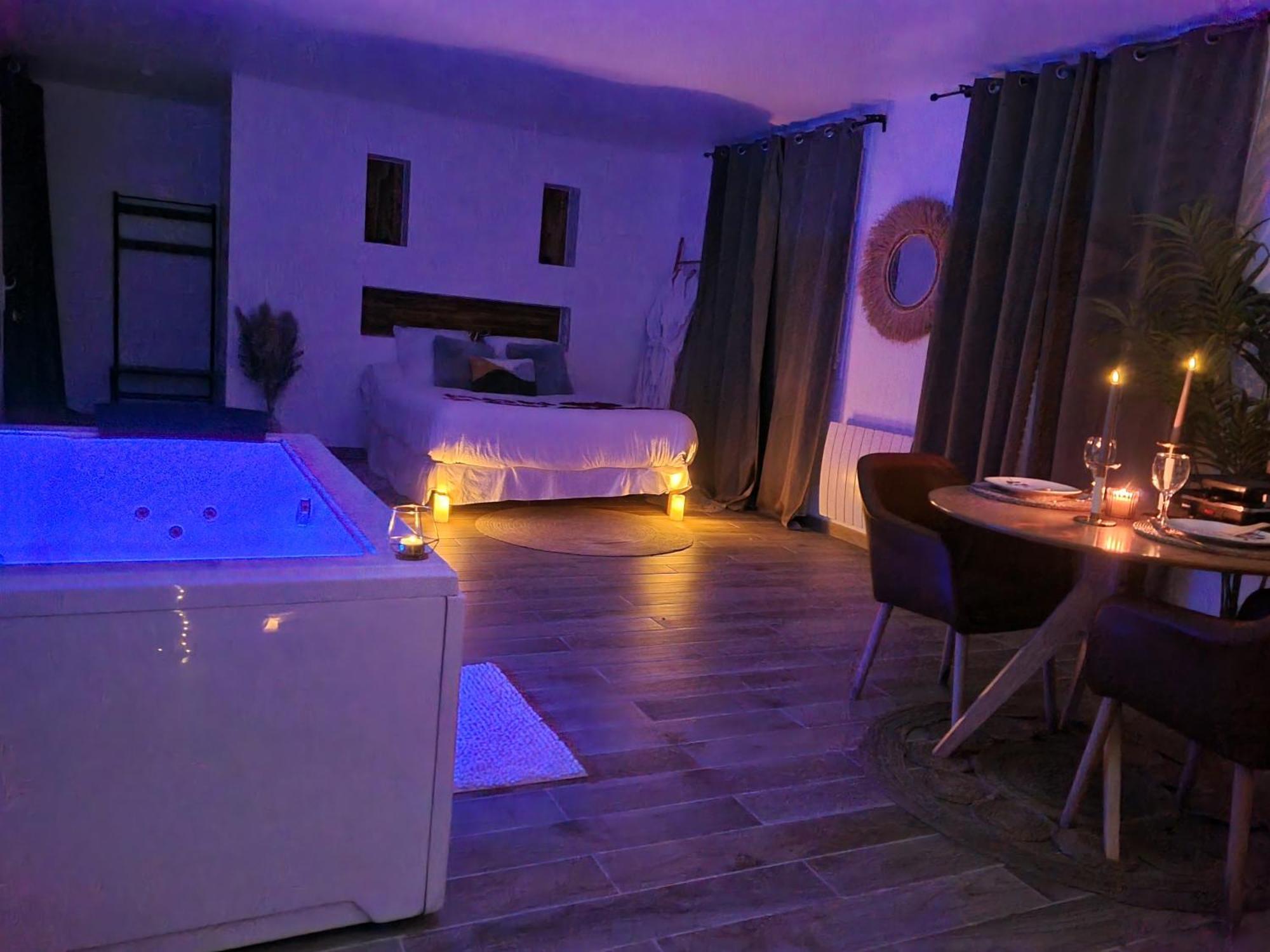 Suite De Charme Avec Jacuzzi Et Jardin Privatif Paris Au Calme Saint-Prix (Val d'Oise) المظهر الخارجي الصورة
