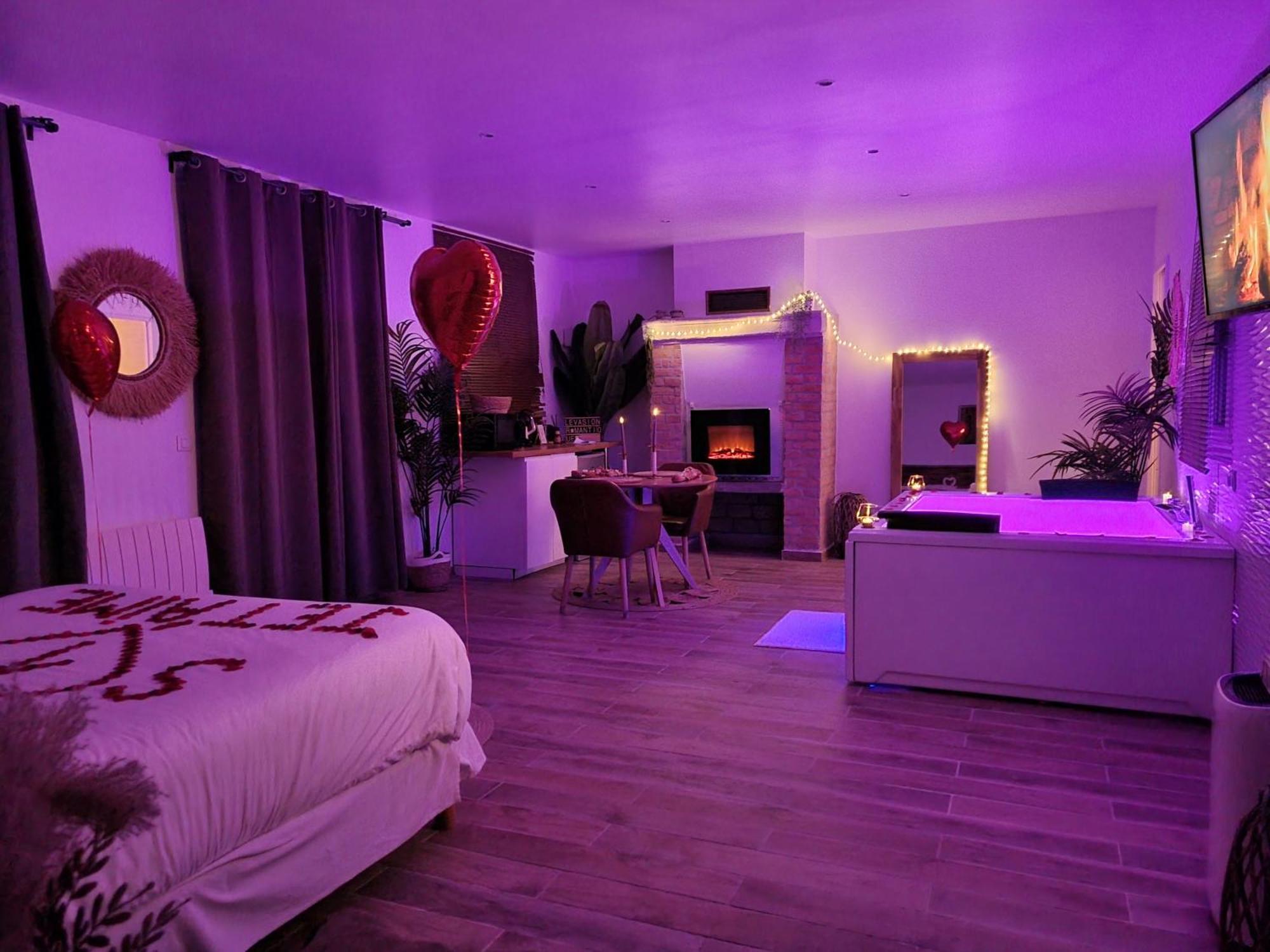 Suite De Charme Avec Jacuzzi Et Jardin Privatif Paris Au Calme Saint-Prix (Val d'Oise) المظهر الخارجي الصورة