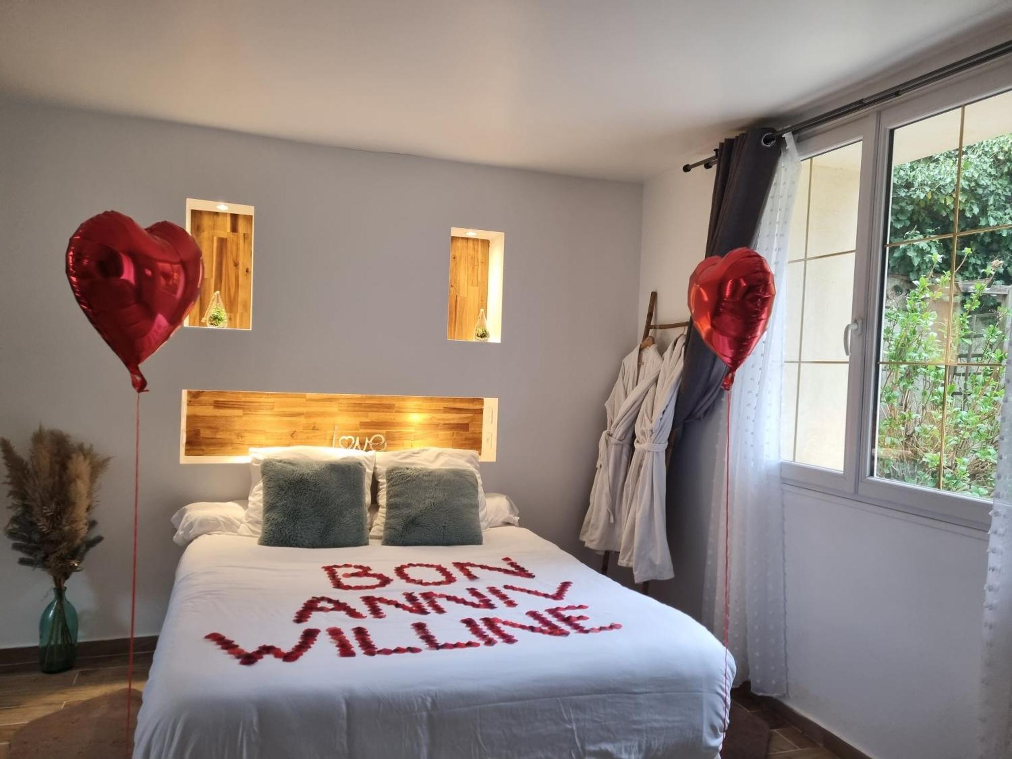 Suite De Charme Avec Jacuzzi Et Jardin Privatif Paris Au Calme Saint-Prix (Val d'Oise) المظهر الخارجي الصورة